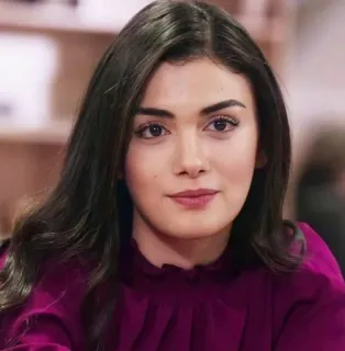 🍇 a086f428 ผู้หญิง, ผมสีน้ำตาลเข้ม, ภาพเหมือน, บุคคล, ผู้หญิง, เพศหญิง telegram sticker