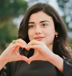 🍇 ac9473c2 ผู้หญิง, หัวใจ, ความรัก, ภาพบุคคล, คน telegram sticker