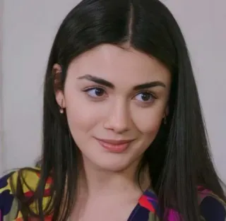 🍇 cbec4bbb ผู้หญิง, ภาพเหมือน, ผมสีน้ำตาล, น่ารัก, ผู้หญิง telegram sticker