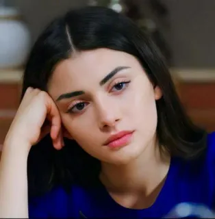 🍇 ec1ea376 ผู้หญิง, ผู้หญิง, ภาพเหมือน, สวย, ใบหน้า telegram sticker