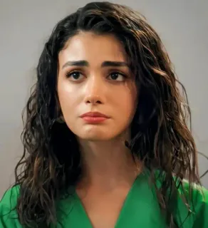 🍇 f1b3433b ผู้หญิง, ภาพเหมือน, ผมสีน้ำตาลเข้ม, ผมหยิก telegram sticker