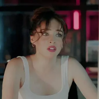 🍓 6e3249a3 ผู้หญิง, ภาพเหมือน, บุคคล, นักแสดงหญิง, ใบหน้า telegram sticker