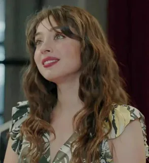 🍓 b3387da3 ผู้หญิง, ภาพบุคคล, คน, ยิ้ม, ใบหน้า, ผมสีน้ำตาล telegram sticker