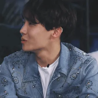 ⏱ b0a9de0c J-Hope J-Hope, BTS, K-pop, zanger, idool telegram sticker