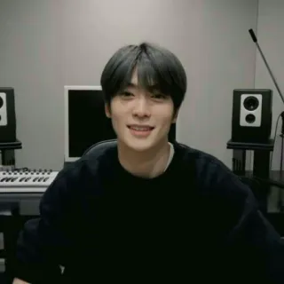 🦥 f18e4754 telegram sticker