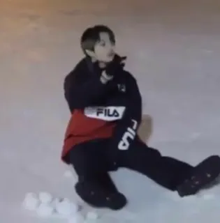 🐰 7ef6991b หิมะ, ฤดูหนาว, นั่ง, คน, กลางแจ้ง telegram sticker