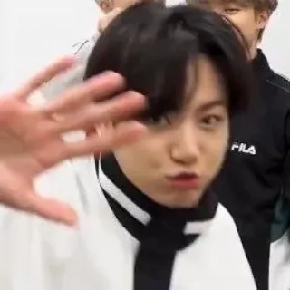 🤲 217491b3 Jungkook kpop, k-pop, sänger, idol, musik, porträt, handbewegung whatsapp sticker