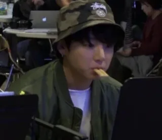 🍏 e326840e whatsapp sticker