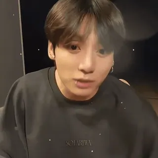 🥥 aa45158f SOLARIWN 男性, 自撮り, ポートレート, 人物, 黒髪 telegram sticker