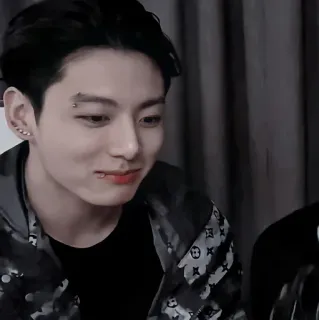 🌑 482f374a Jungkook K-pop, Jungkook, BTS, Cantor, Pop coreano, Ídolo whatsapp sticker