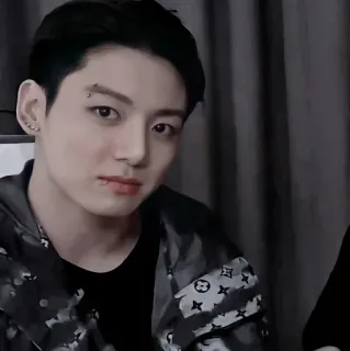 🌑 63cbba1b Jungkook kpop, idol, cantor, música, celebridade, masculino, asiático whatsapp sticker