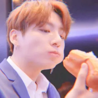 🐇 e36f93ae Jungkook kpop, bts, айдол, чонгук, певец, еда telegram sticker