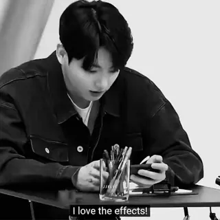 🎤 47c972b6 I love the effects! efek, cinta, orang, meja, pena telegram sticker