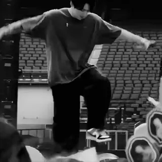 🎤 bfa8199e telegram sticker