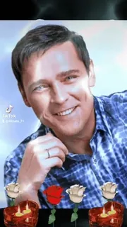 🌟 2611ef42 william_71 человек, розы, свечи telegram sticker