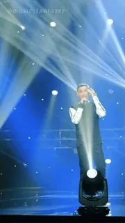 🌟 42e27184 @music.lantazer певец, выступление, музыка, сцена, прожектор telegram sticker