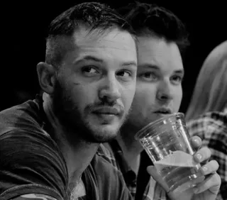 ✖️ 3aeb8397 Tom Hardy man, acteur, beroemdheid, Tom Hardy telegram sticker