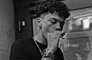 ✖️ ef2d854e @Aceed man, roken, sigaret, portret, sieraden, persoon telegram sticker