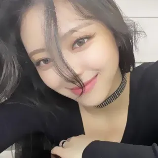 🐈‍⬛️ a288270d 女性, 笑顔, ポートレート, 美人, 人, 女性 whatsapp sticker