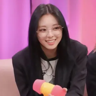 𖤐 𝗒𝗎𝗇𝖺 @doughnuthelpp :: @fStikBot whatsapp stickers