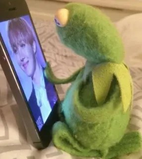 💜 3a67af23 Kermit the Frog kermit, kikker, telefoon, meme, pop, entertainment telegram sticker