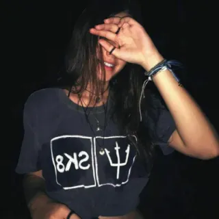 🙈 c74a5d35 SK8 십대, 청소년, 스케이트보드, 스케이트, 소녀 telegram sticker