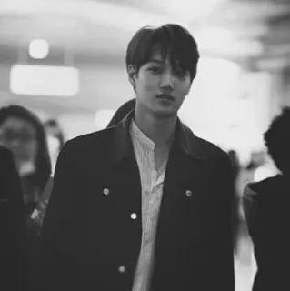 🗝 79b13798 Kai Kai, EXO, K-pop, 偶像, 歌手, 韩国, 黑白, 肖像 whatsapp sticker