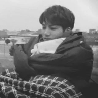 🗝 995b1064 人, 毯子, 夹克, 冷, 舒适, 灰度, 户外, 冬天 whatsapp sticker