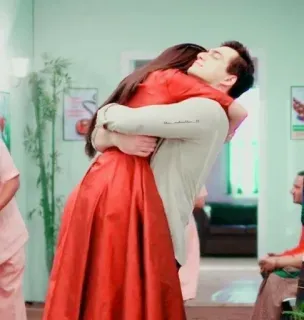 ❤️ 0c364e3b 포옹, 커플, 사랑, 애정, 빨간 드레스, 로맨스, 사랑 telegram sticker