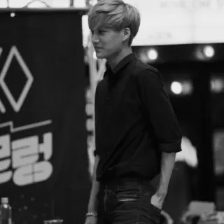 🌑 e7a1945b whatsapp sticker