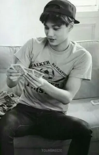 🌑 f9c6bb76 WALKER RECREATION homem, pessoa, camiseta, sentado, preto e branco, monocromático whatsapp sticker