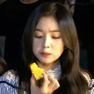 ☺ 209688d4 comiendo, tarta, mujer, comida, retrato, merienda whatsapp sticker