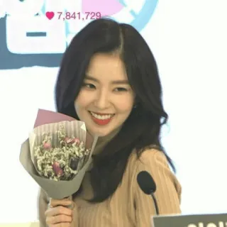 😁 ddeca770 mujer, flores, sonriendo, retrato, ramo whatsapp sticker