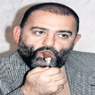 😏 48577b34 man, sigaar, portret, roken, baard telegram sticker