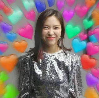 🍫 a826fa37 hati, cinta, wanita, berkilau, potret, imut, tersenyum telegram sticker