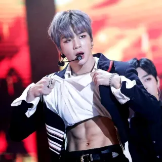 🔥 c59d383d homme, abdos, homme, performance, divertissement, chanteur whatsapp sticker