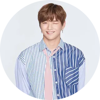 😉 4bc1e1c5 人物, 男性, 男人, 肖像, 微笑, 休闲, 室内 telegram sticker