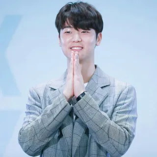 🙏 d96804d2 人物, 男人, 西装, 肖像, 成人, 亚洲人 telegram sticker