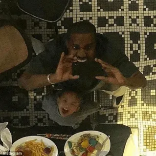 🧪 ee663206 Kanye West канье, знаменитость, певец, рэпер whatsapp sticker