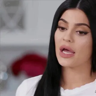 💿 317cab43 Kylie Jenner beroemdheid, Kylie Jenner, make-up, vrouw telegram sticker