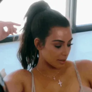 🐡 e5e76cc2 Kim Kardashian beroemdheid, reality tv, kardashian, portret telegram sticker