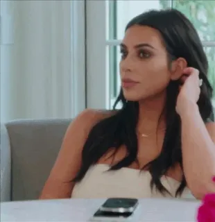 ⛈ f5ee6a22 Kim Kardashian Keeping Up with the Kardashians reality tv, kardashian, reactie, vrouw, tv telegram sticker