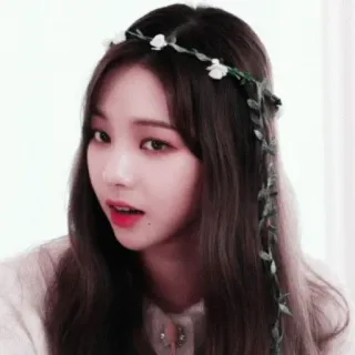 😒 ac1f2364 mulher, retrato, coroa de flores, beleza, menina, cabelo telegram sticker