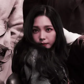 🥺 2c8f5685 woman, girl, portrait, face, hair, person telegram sticker