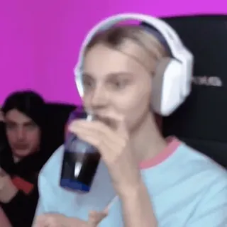 🥃 9fb830b4 telegram sticker