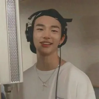 👤 6e1835c5 telegram sticker