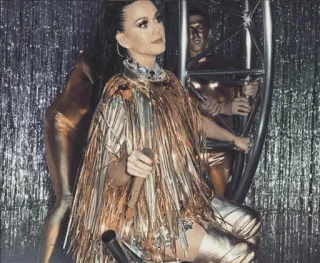 🍩 f01db76c Katy Perry chanteur, célébrité, musique, performance, pop star, artiste, femme whatsapp sticker