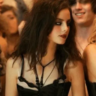 🕸 c1b9f1d2 donna, festa, moda, stile, E4 Skins, Kaya Scodelario whatsapp sticker