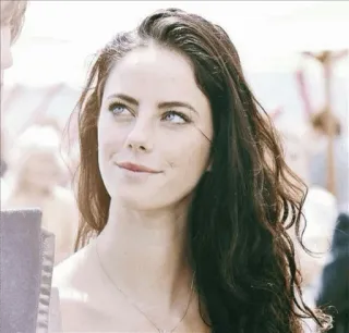 🖤 974c662b 人, 女人, 肖像, 脸, 头发, 微笑 telegram sticker