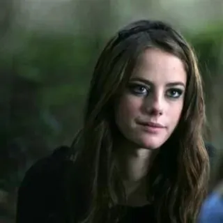 💎 c62f7815 wanita, potret, gadis, orang, wajah, berambut cokelat, mata whatsapp sticker